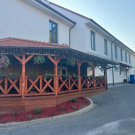 Vrbecka Restaurace - 8 * Hruba Vrbka