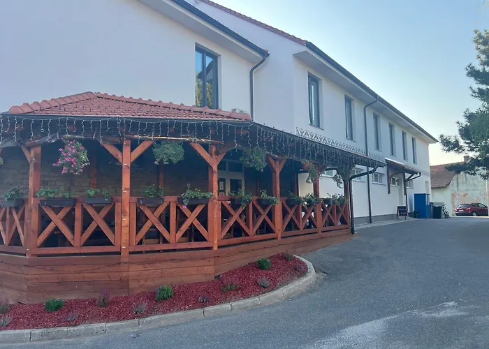 Vrbecka Restaurace - 8 * Hruba Vrbka